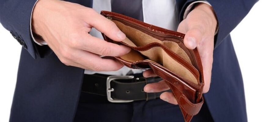 de ce unii bugetari nu si au primit salariile