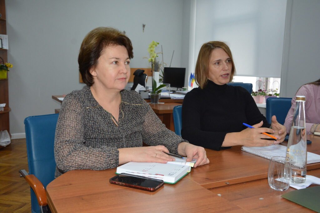 La Ministerul Mediului au fost discutate noi oportunități de preluare a bunelor practici din Ungaria 5 La Ministerul Mediului au fost discutate noi oportunități de preluare a bunelor practici din Ungaria