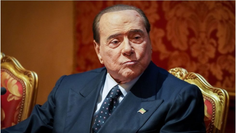 Familia lui Silvio Berlusconi, măsuri drastice pentru petrecărețele ”bunga-bunga”