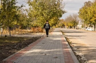 FOTO// Echipa lui Șor continuă proiectele de infrastructură în raionul Orhei: în satul Jeloboc a fost construit un nou trotuar