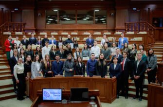 Legislativul a găzduit cea de-a VII-a ediție a Parlamentului Tinerilor