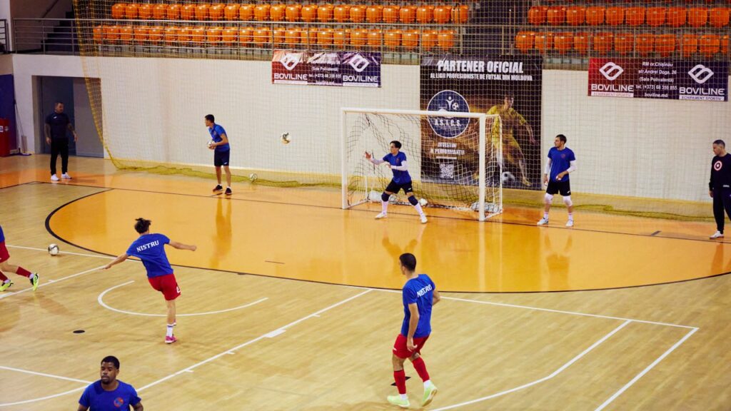 lupta pentru trofeul superligii de futsal