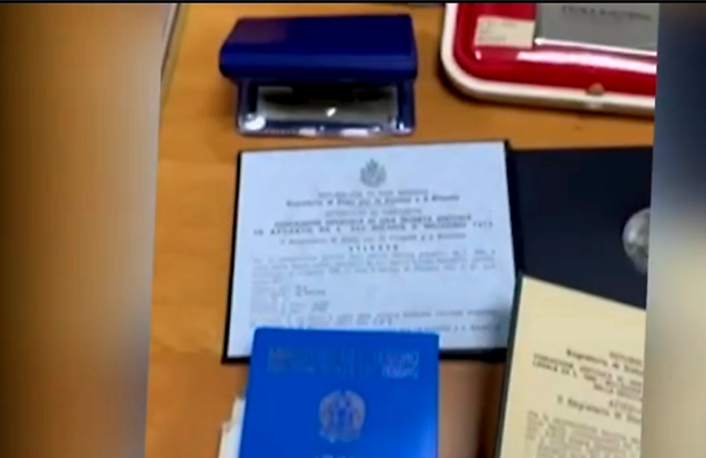 monede presupus din argint