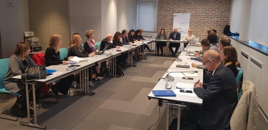 reprezentantii serviciului vamal