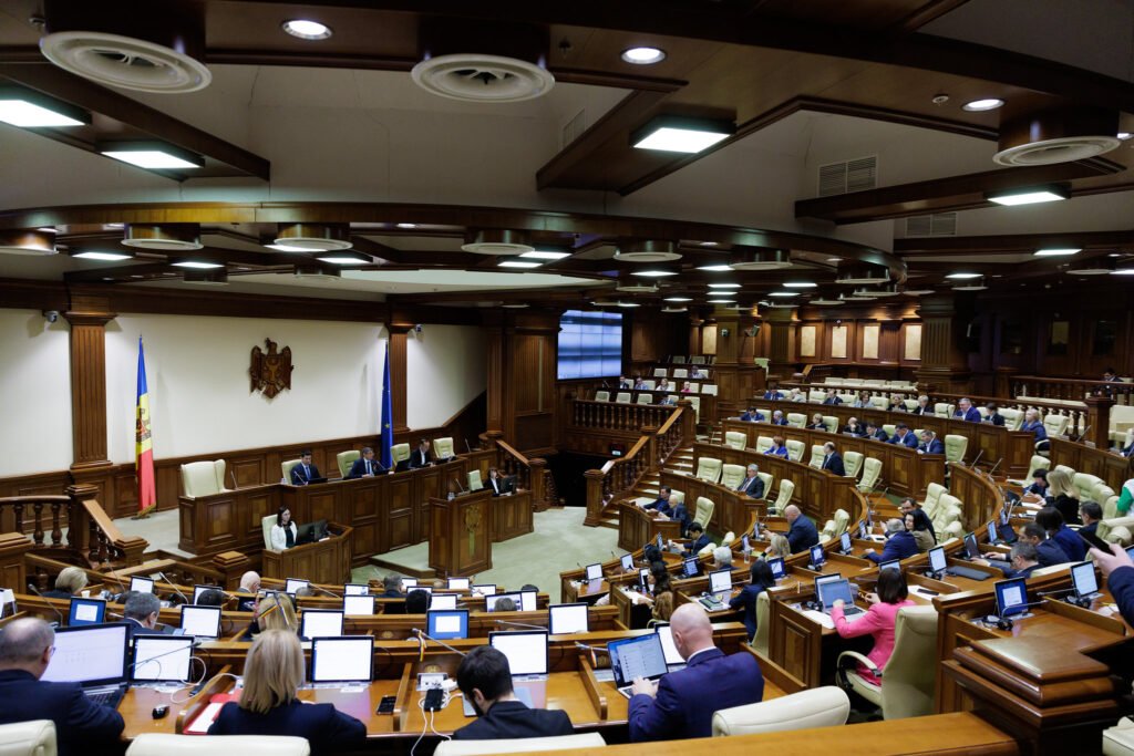 Populația va beneficia de servicii medicale mai calitative. Cheltuielile pentru protezele unor categorii de pacienți vor fi acoperite de stat