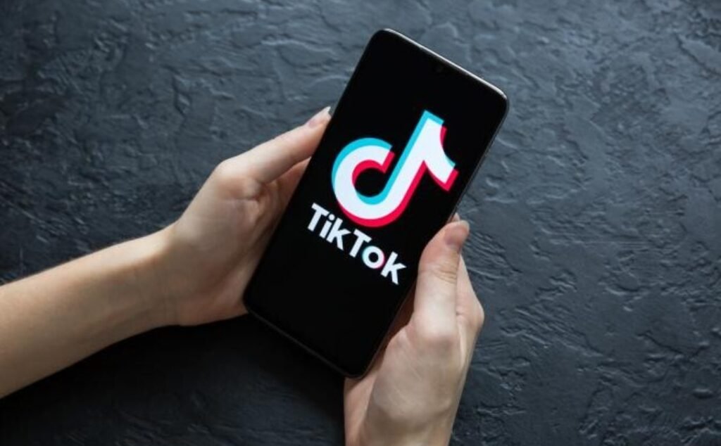 Încă o țară a interzis TikTok pentru că ar tulbura "armonia socială"