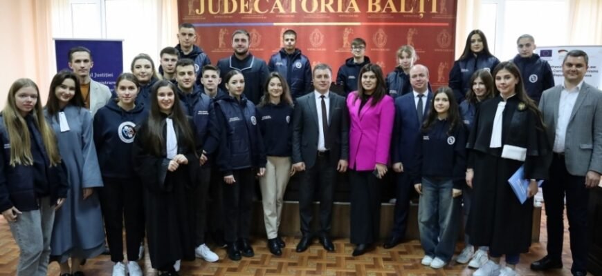20 de voluntari anticorupție ai CNA au participat la un proces simulat, desfășurat la Judecătoria Bălți