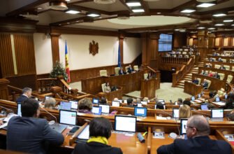 Unele categorii de angajați din sectorul bugetar vor beneficia de salarii echivalate