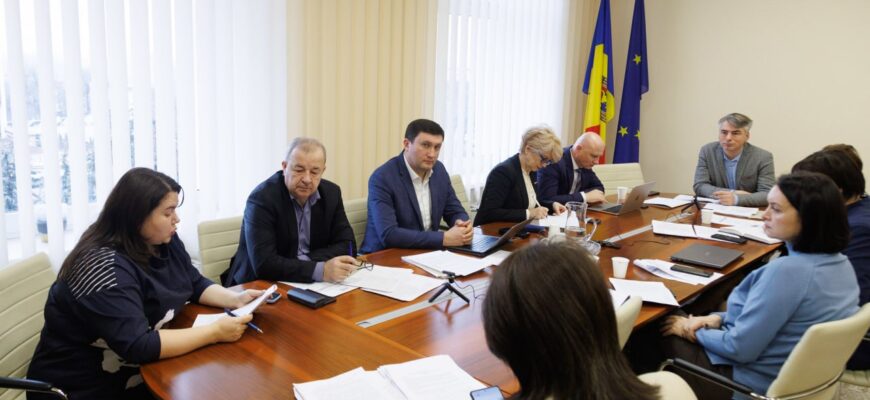 Legea fondurilor asigurării obligatorii de asistență medicală pentru anul 2024 - Sunt planificate venituri și cheltuieli în valoare de 15,4 miliarde de lei 1 asistenta medicala pentru anul 2024
