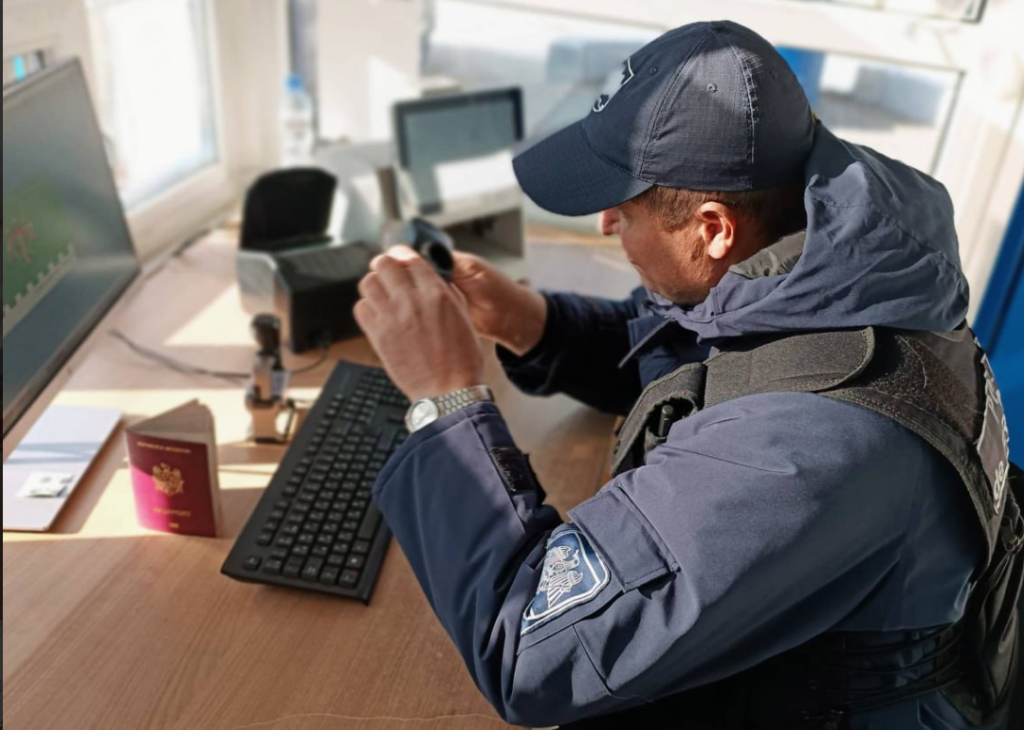 Un alt cetățean al R. Azerbaidjan, descoperit la trecerea frontierei cu document falsificat 1 descoperit la trecerea frontierei cu document falsificat