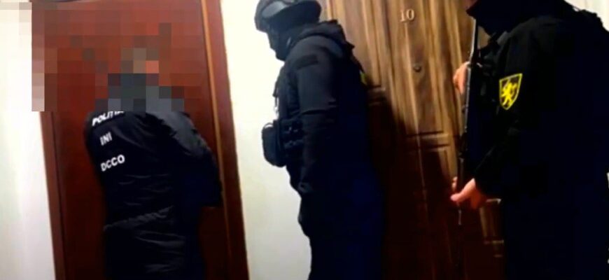 VIDEO// Grupare infracțională implicată în trafic internațional de droguri, deconspirată 1 grupare infractionala