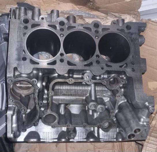 Articole vestimentare și încălțăminte, introduse fraudulos, depistate în a doua linie de control vamal