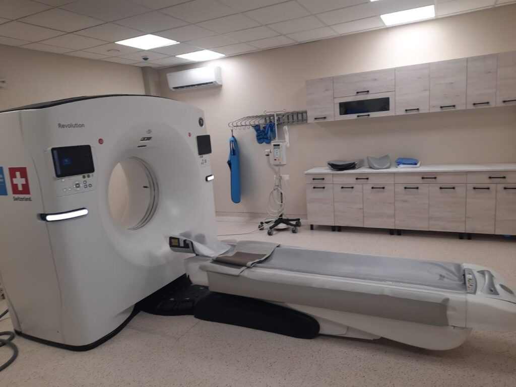 instalat tomograful computerizat