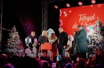 FOTO// Startul sărbătorilor de iarnă a fost dat la Orhei: ”Cel mai frumos și dezvoltat oraș din țară”