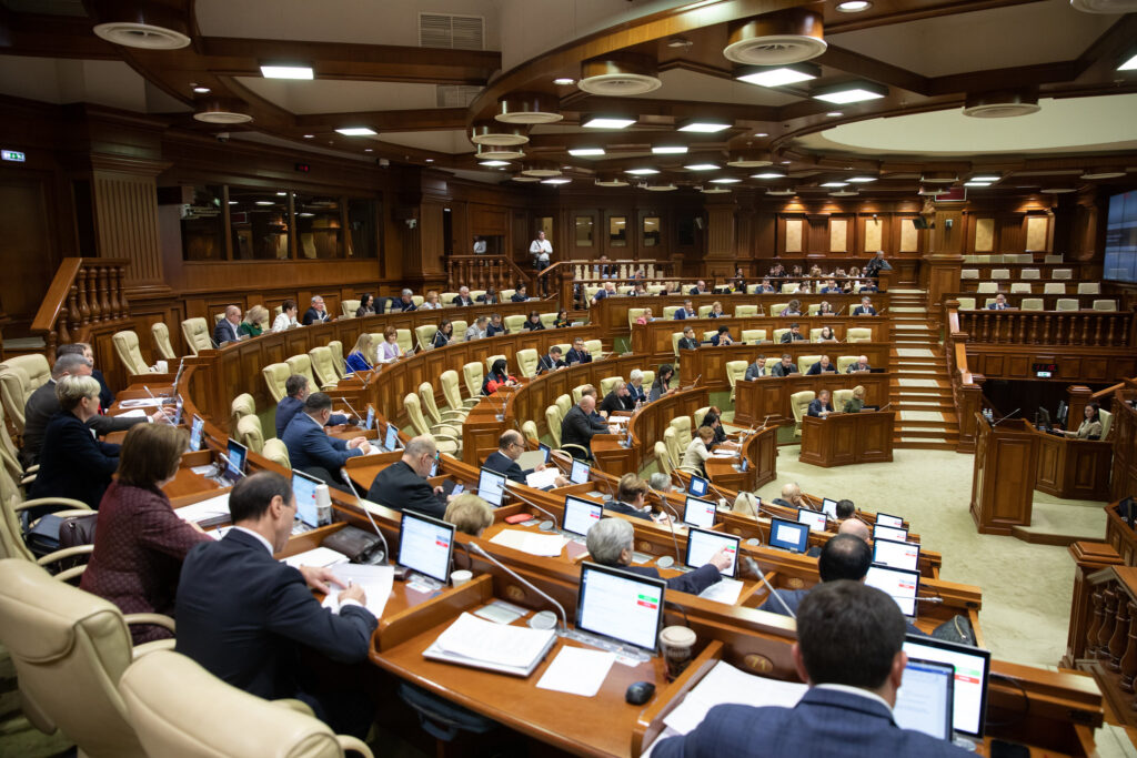 prevenire si combatere a spalarii banilor si finantarii terorismului