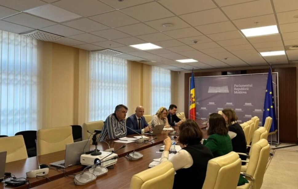 promovarea ocuparii fortei de munca si asigurarea de somaj