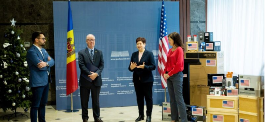 suport tehnic pentru asigurarea transparentei