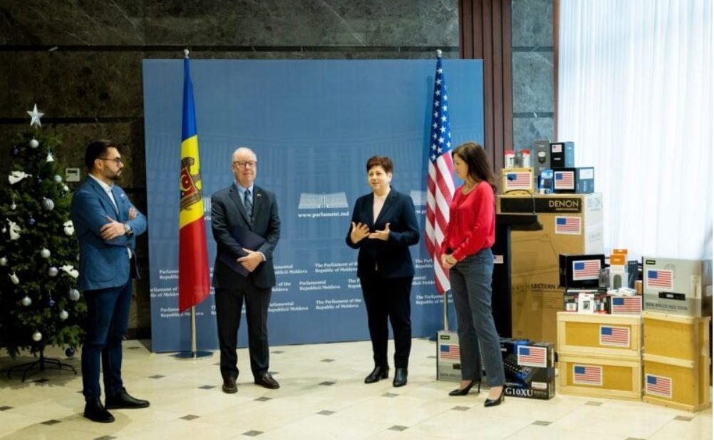 suport tehnic pentru asigurarea transparentei