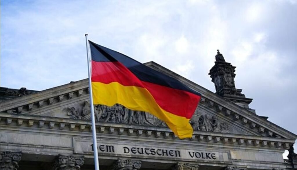 Anchetă la nivelul conducerii din Germania. Conspirația „Marelui plan” pus la cale pentru non-germani: Asimilare culturală, relocare forțată și ascensiunea „albilor”
