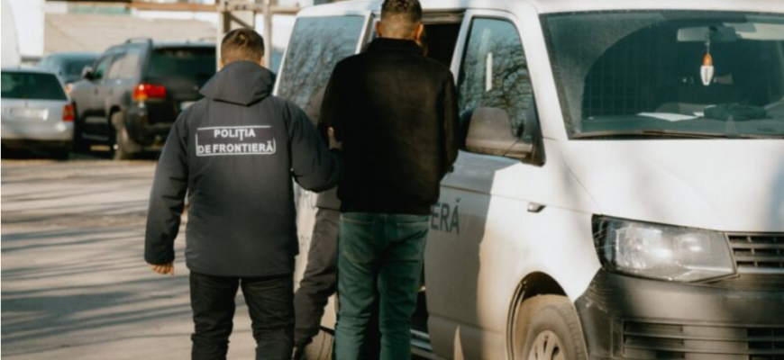 au fost intoarse din drum de la frontiera