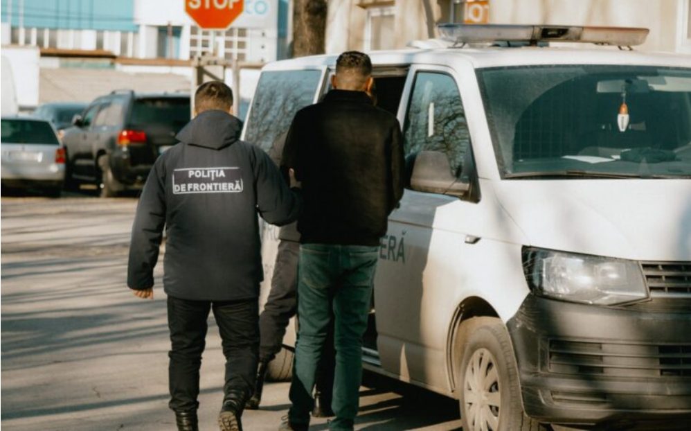 au fost intoarse din drum de la frontiera