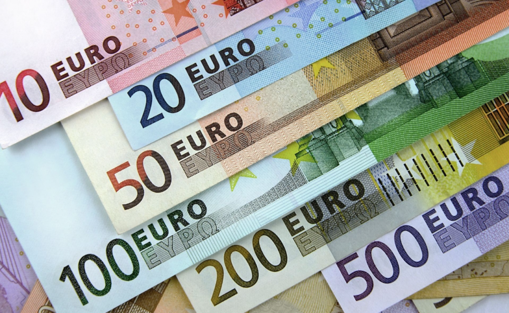 cererea de aderare la zona unica de plati in euro