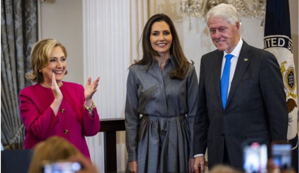 Documente judiciare din cazul Epstein: Bill Clinton a "amenințat" o revistă să nu publice articole despre "bunul său prieten" 1 Documente judiciare din cazul Epstein: Bill Clinton a "amenințat" o revistă să nu publice articole despre "bunul său prieten"