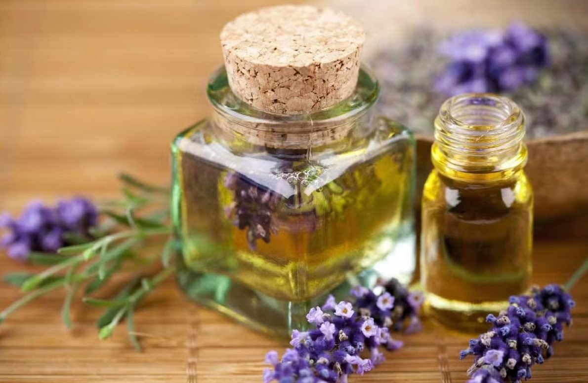 crema pentru unghii si cuticule pe baza de lavanda