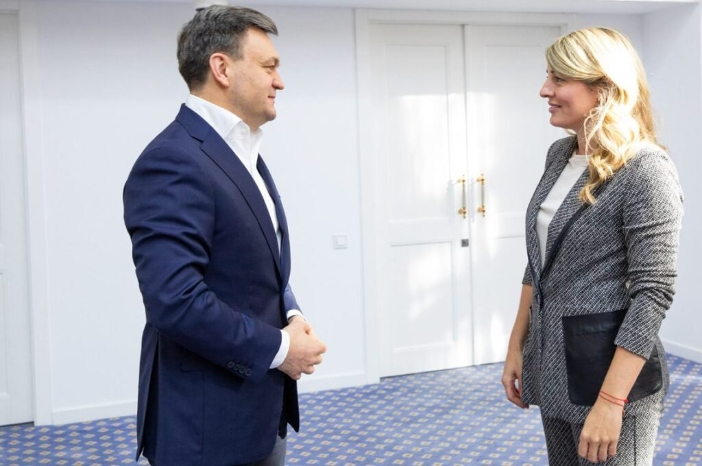 Negocierea unui acord privind protecția socială pentru diaspora din Canada, discutat de Recean cu Mélanie Joly 1 Negocierea unui acord privind protecția socială pentru diaspora din Canada, discutat de Recean cu Mélanie Joly