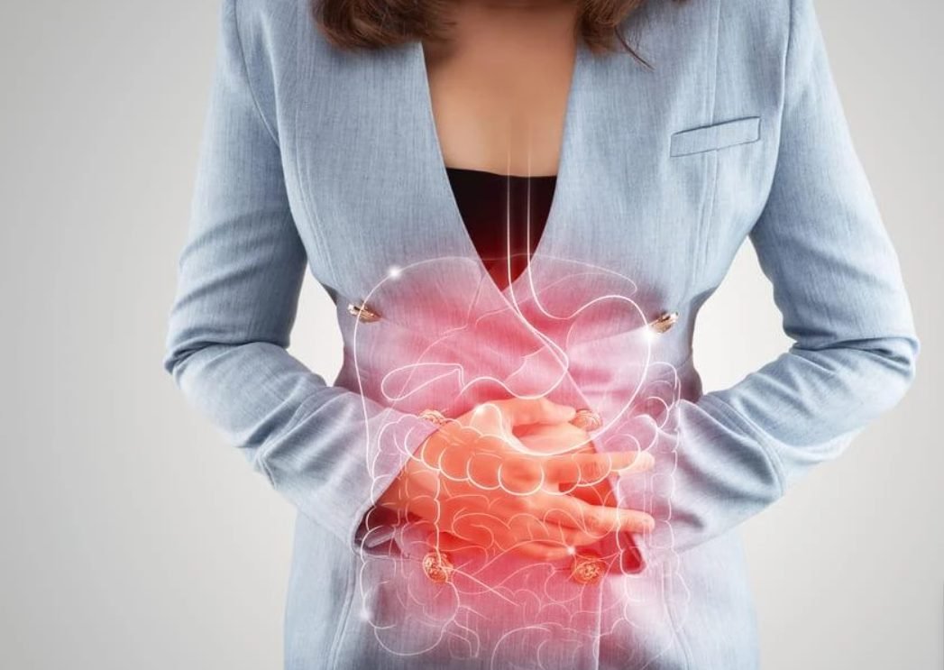 Gastrita poate duce la perforarea stomacului și la cancer gastric. Cum o descoperi și cum o ții în frâu
