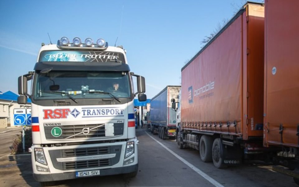 Comisia Europeană propune prelungirea suspendării tuturor taxelor la importurile din Moldova