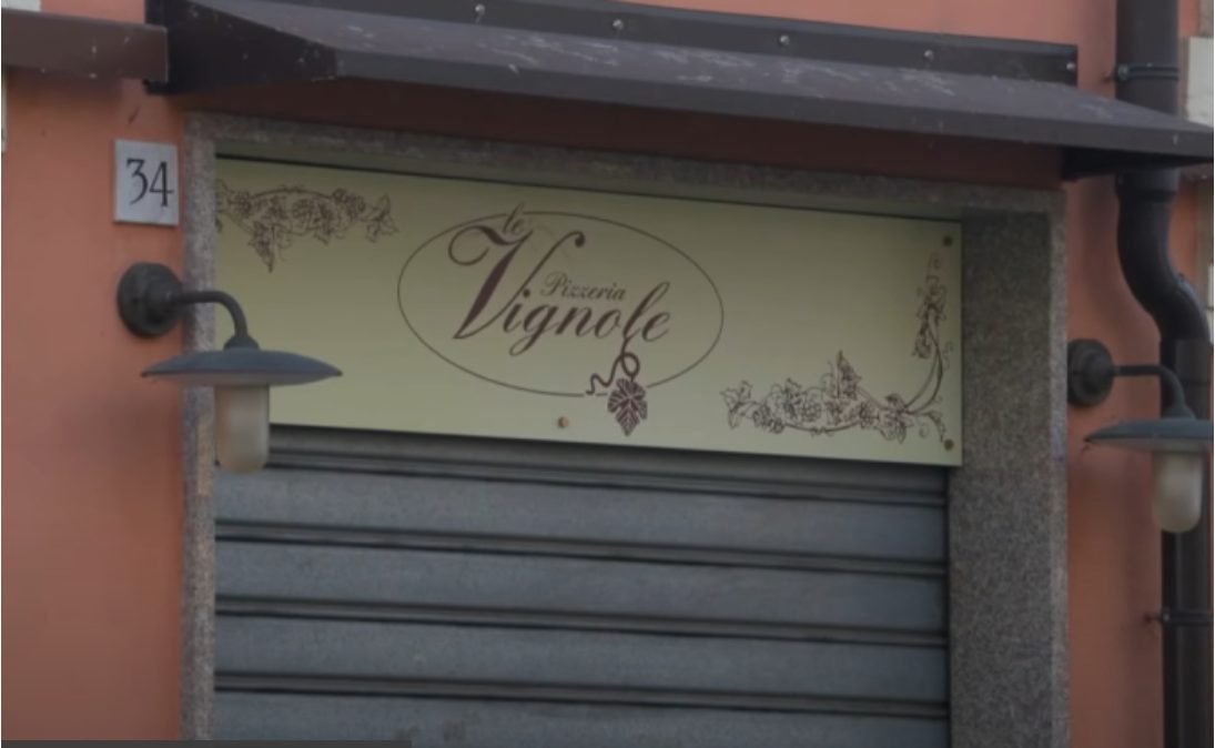 Rețelele sociale pot distruge o viață. Tragedia în care o proprietară de pizzerie s-a sinucis