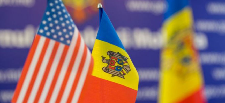 puscasii marini ai sua instruiesc trupele speciale