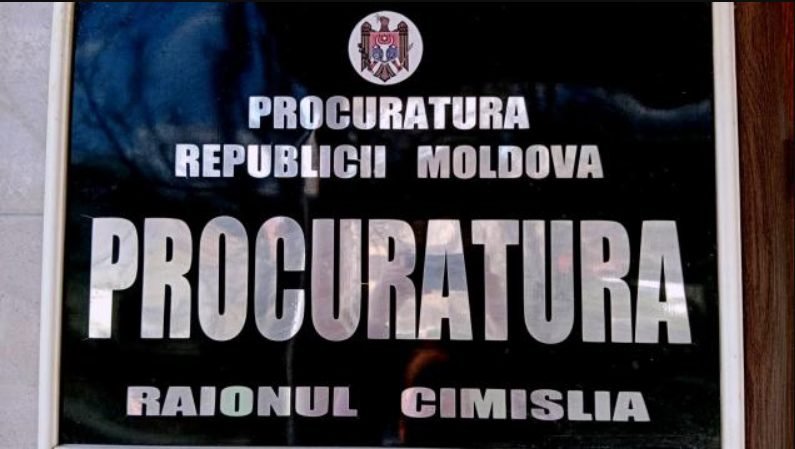 Agresorul care în luna iunie 2023 și-a omorât soția cu sapa, va sta 18 ani după gratii 7 sentinta judecatoriei cimislia 1