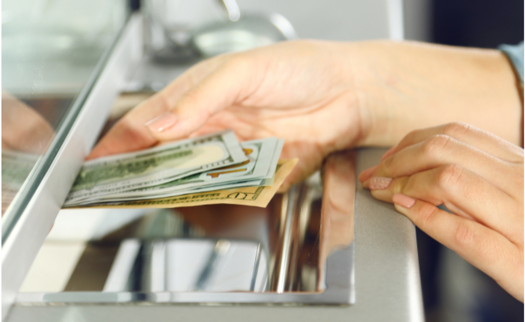 În Uniunea Europeană au fost interzise plățile în numerar de peste 10 mii euro 1 sume de 10000