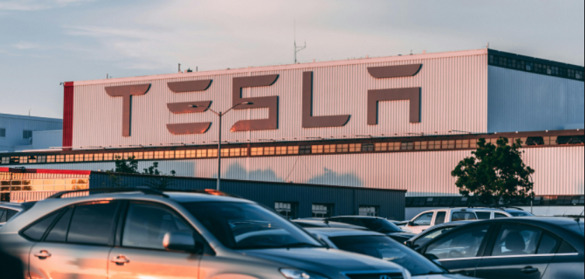 tesla a pierdut 80 miliarde de dolari