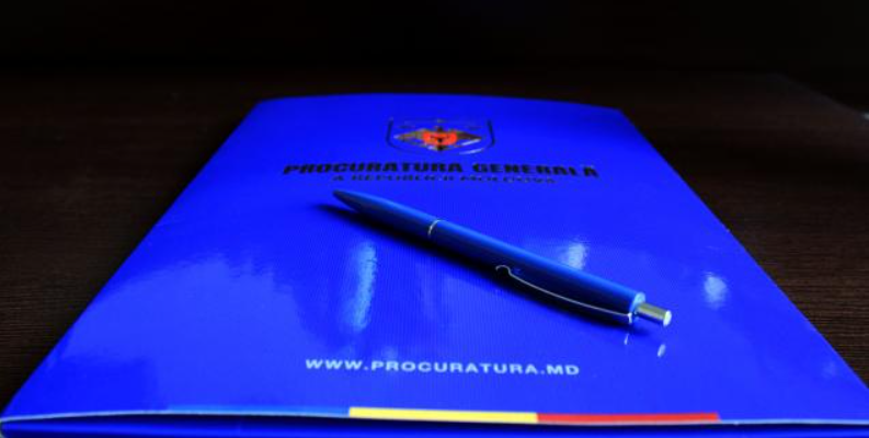 trimisi pe banca acuzatilor