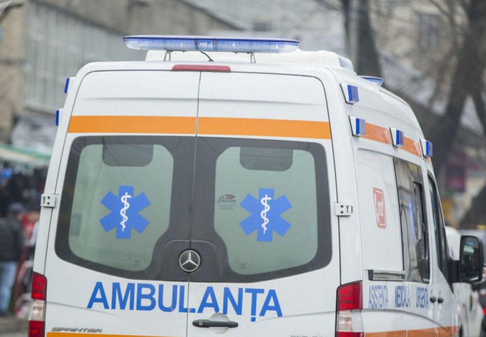 victima a murit in ambulanta