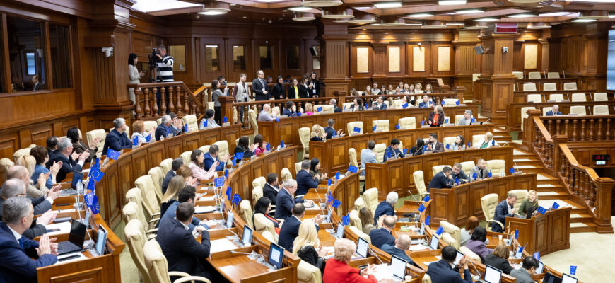 53530744390 56cd7547e0 k