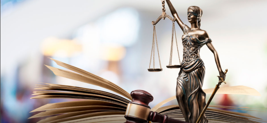 atacurile la adresa justitiei