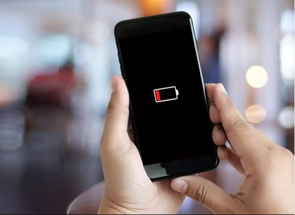 Aplicațiile care te lasă fără baterie la telefon. Ce funcții și servicii îți scad autonomia văzând cu ochii