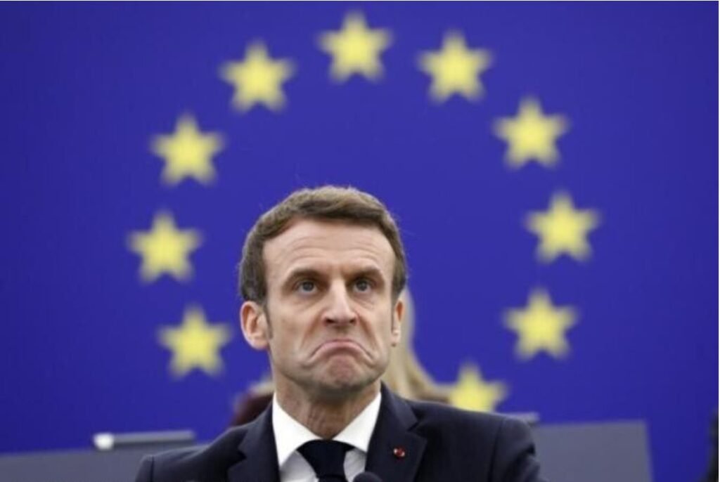 Biden l-a confundat pe Macron cu... Mitterrand, fost președinte francez, care a murit în 1996