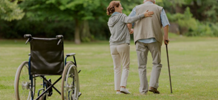 drepturile ingrijitoarelor de batrani