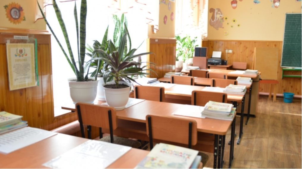 În peste 140 de școli vor fi renovate blocurile sanitare. Instituțiile de învățământ mai mici rămân deocamdată fără finanțare