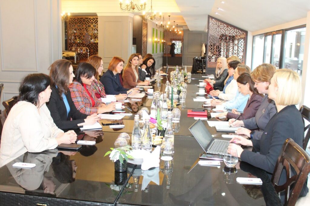 intrevedere cu membrele asociatiei femeilor antreprenoare