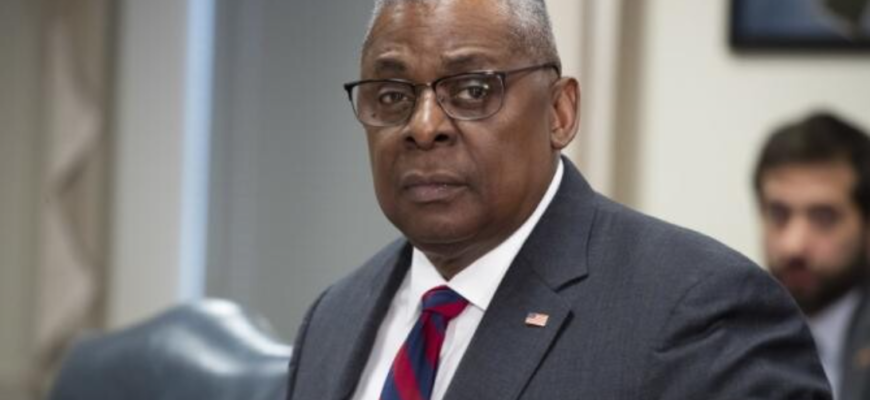 lloyd austin a fost internat