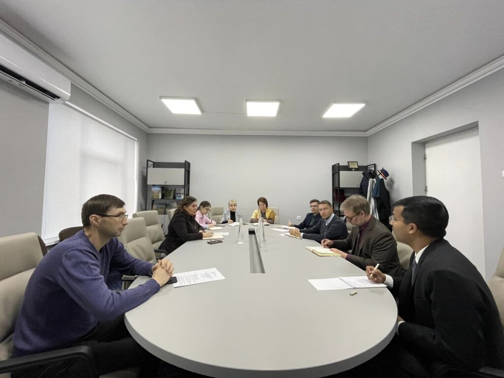 ministrul mediului a avut o intrunire