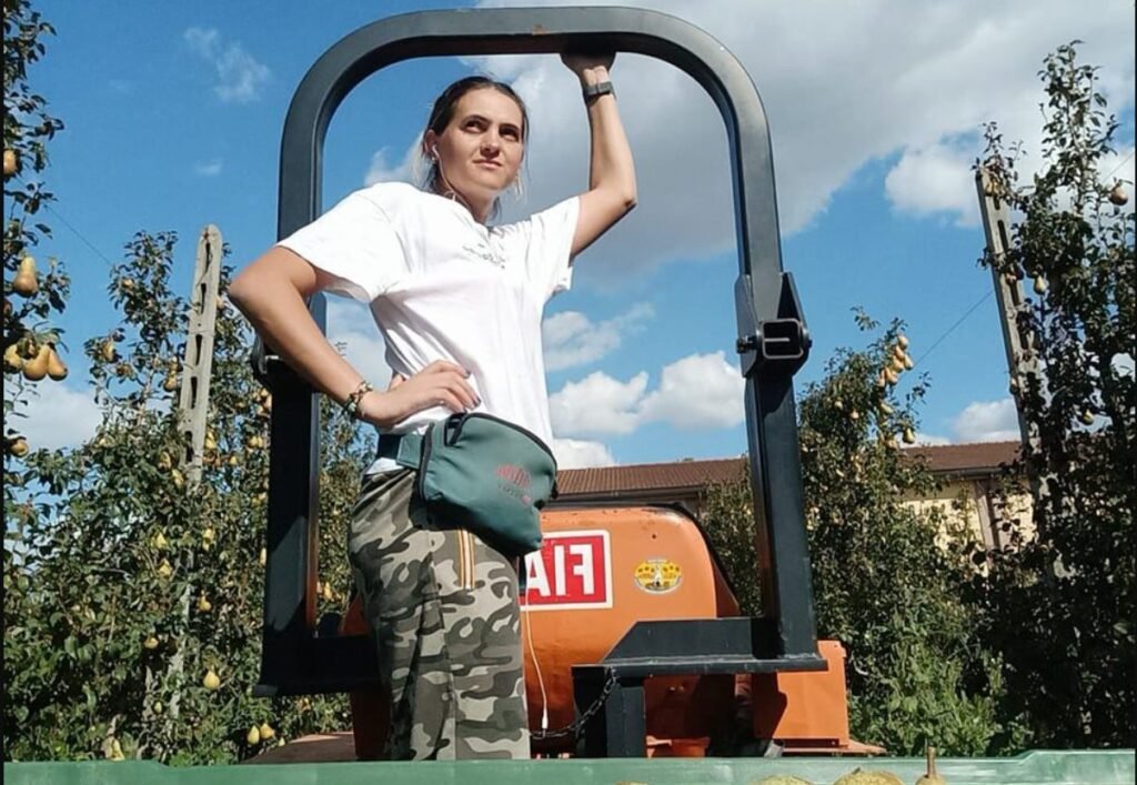 Moldoveancă, agricultoare în Italia: „Nu este un sacrificiu să mă murdăresc cu pământ”