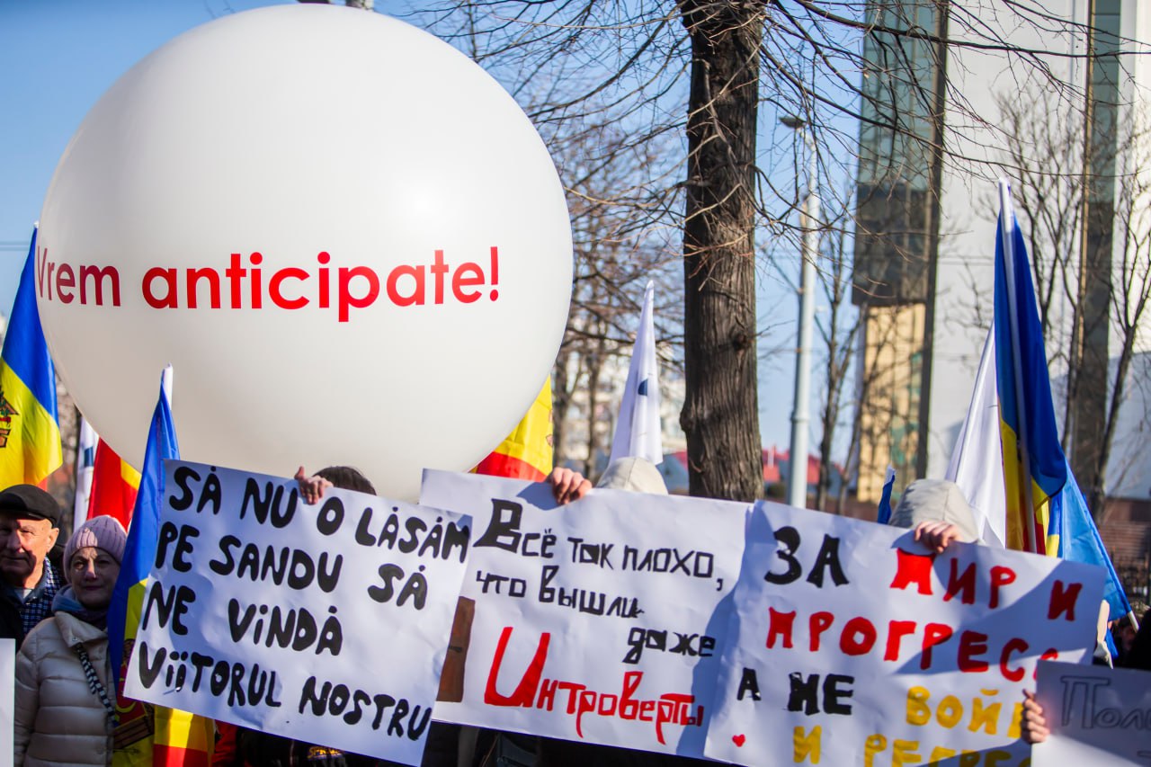 FOTO// Partidul ”Renaștere” susține că peste 10 000 de cetățeni au participat la mitingul ”Împreună împotriva PAS”