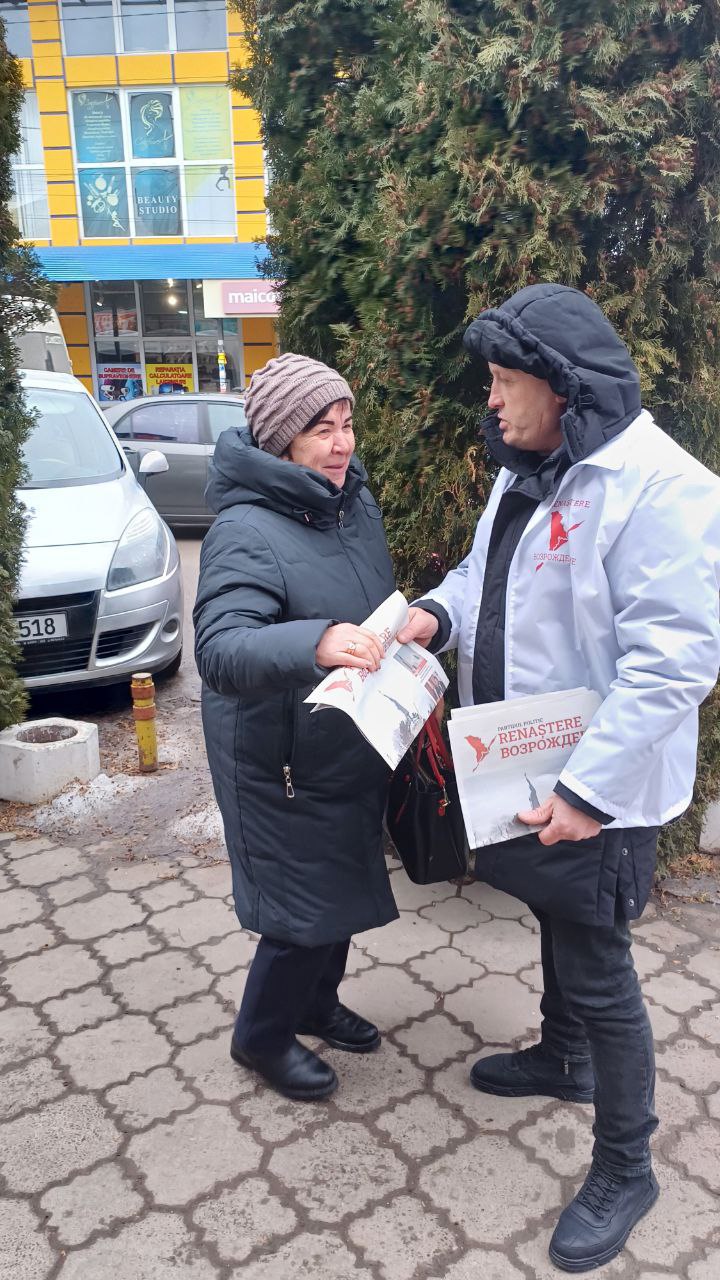 FOTO// Partidul ”Renaștere” a organizat o zi unică de informare politică: ”Suntem singurul partid care ascultă oamenii simpli și le apără drepturile”